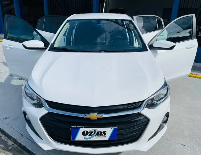 Carro Chevrolet Onix 2023 LT 1.0