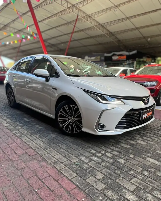 Carro Toyota Corolla 2023 Altis Hybrid Premium 1.8 Flex