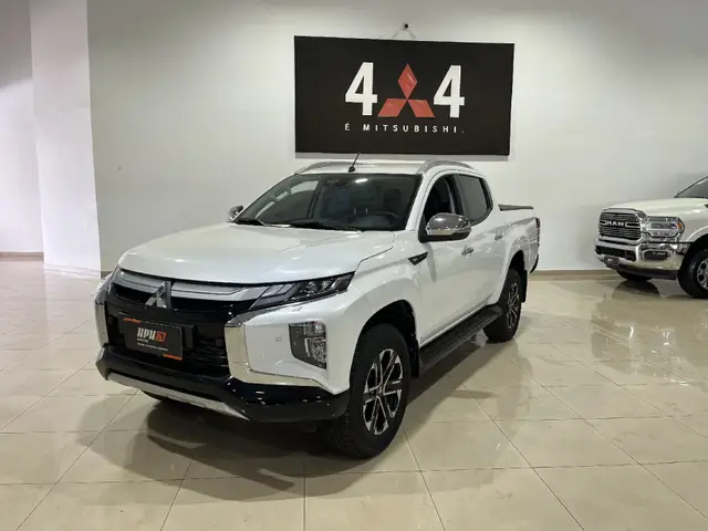 Carro Mitsubishi L200 Triton Sport 2025 HPE-S 2.4