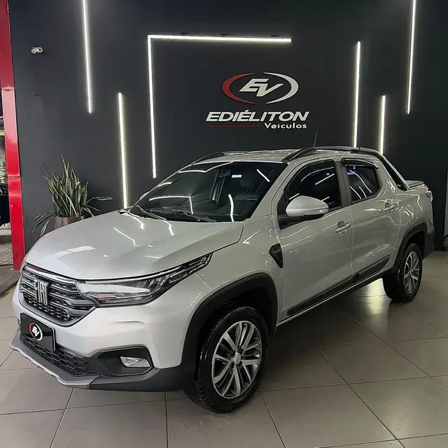 Carro Fiat Strada 2023 Volcano 1.3 CD AT (Flex)
