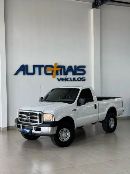Carro Ford F-250 2011 XLT 4x4 3.9 (Cab Simples)