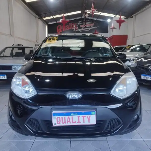Carro Ford Fiesta Hatch 2013 1.6 (Flex)