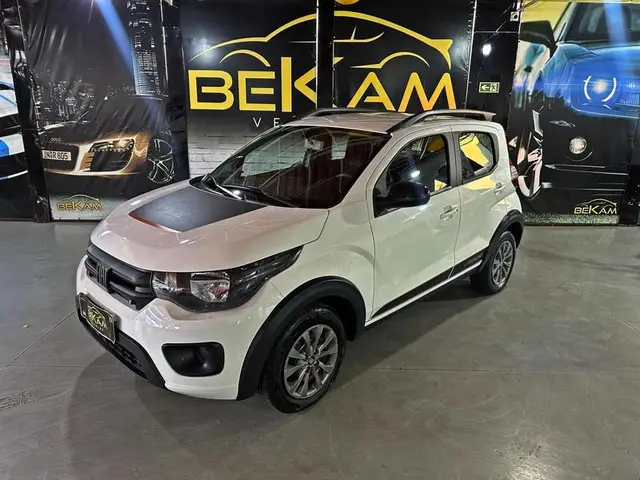 Carro Fiat Mobi 2024 Trekking 1.0