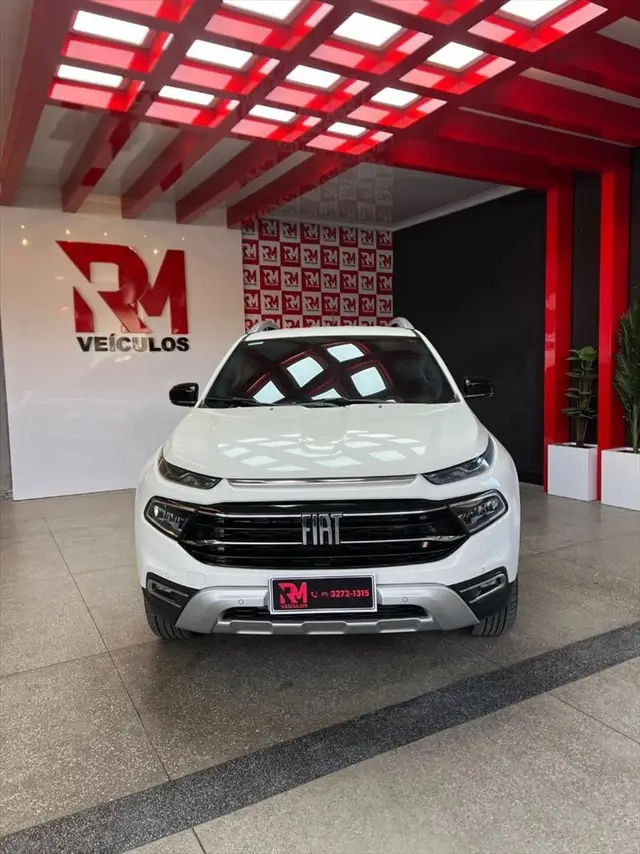 Carro Fiat Toro 2022 Volcano 1.3
