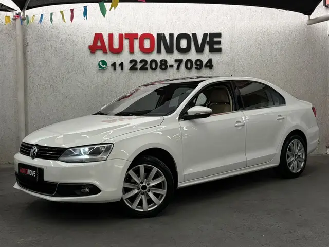 Carro Volkswagen Jetta 2012 2.0 Comfortline Tiptronic (Flex)