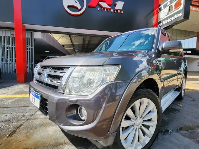 Carro Mitsubishi Pajero Full 2014 3.2 DI-D 5D HPE 4WD