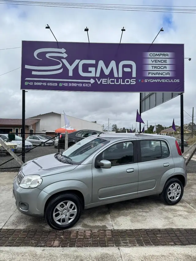 Carro Fiat Uno 2015 Vivace 1.0 8V (Flex) 4p