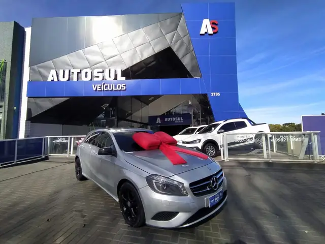 Carro Mercedes-Benz Classe A  2013 200 Urban