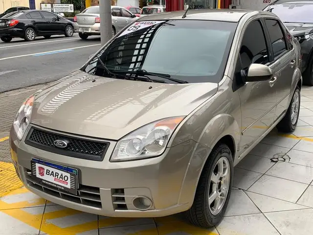 Carro Ford Fiesta Sedan 2009 Class 1.6 (Flex)