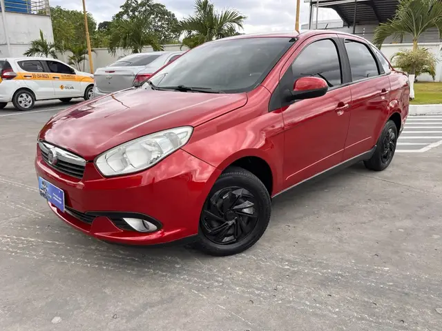 Carro Fiat Grand Siena 2013 Evo Attractive 1.4 8V (Flex)