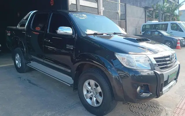 Carro Toyota Hilux Cabine Dupla 2015 Hilux 2.7 4x4 CD STD (Flex)