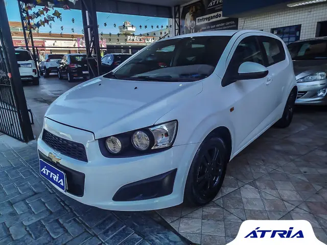 Carro Chevrolet Sonic 2014 Hatch LT 1.6 (Aut)
