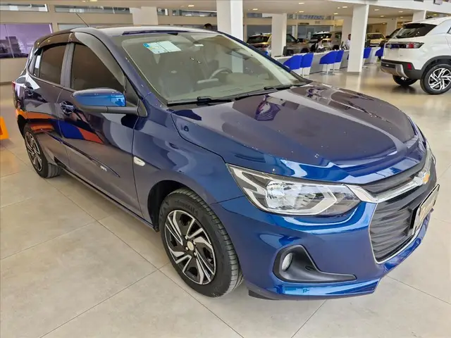 Carro Chevrolet Onix 2025 LT 1.0