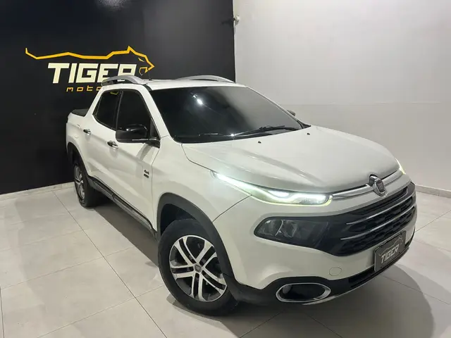 Carro Fiat Toro 2018 Volcano 2.0 diesel AT9 4x4