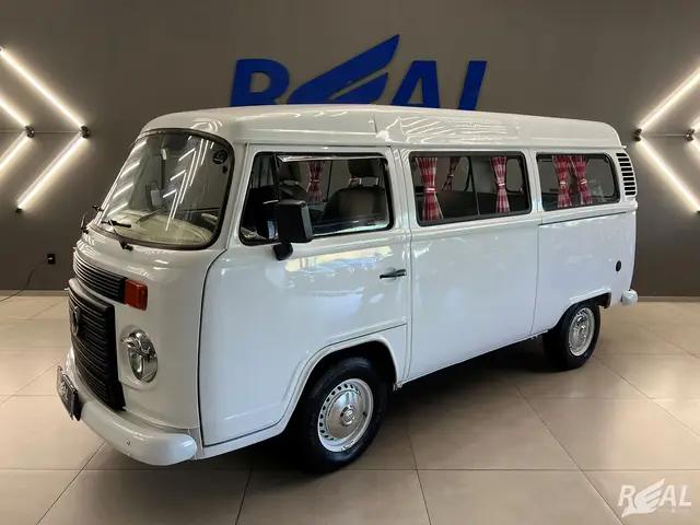 Carro Volkswagen Kombi Furgão 2011 Kombi Furgao 1.4 (Flex)