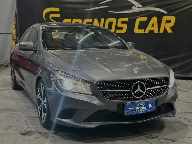 Carro Mercedes-Benz Classe CLA 2015 CLA 200 1st Edition DCT