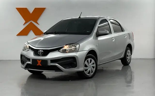 Carro Toyota Etios Sedan 2018 X 1.5 (Flex)