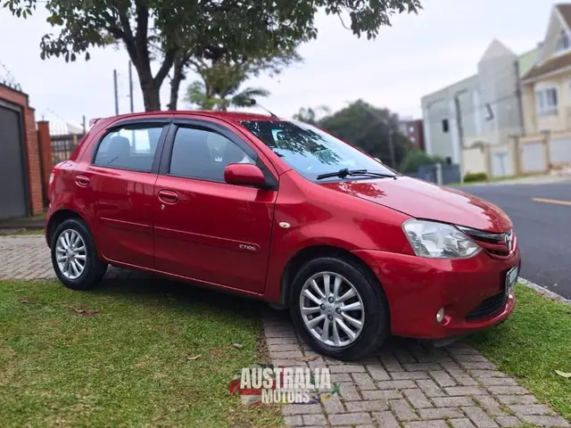 Carro Toyota Etios 2013 XLS 1.5 (Flex)