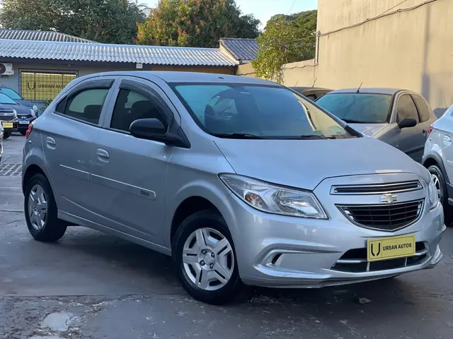 Carro Chevrolet Onix 2015 1.0 LT SPE/4