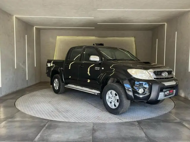 Carro Toyota Hilux Cabine Dupla 2011 Hilux SRV 4X4 3.0 (cab dupla) (aut)
