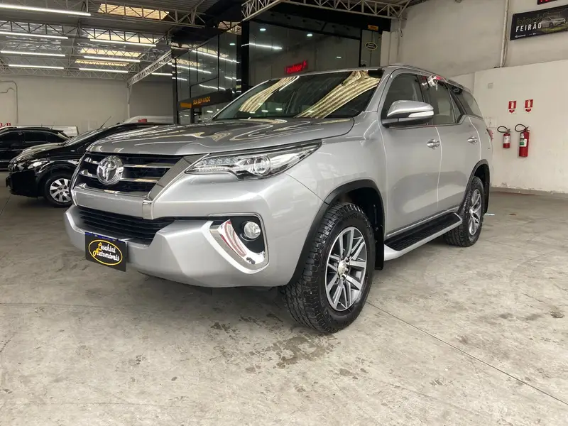Toyota SW4 2.8 TDI SRX 7L 4x4 (Aut)