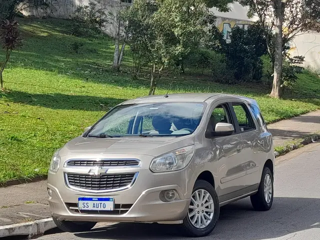 Carro Chevrolet Spin 2013 LT 5S 1.8 (Flex)