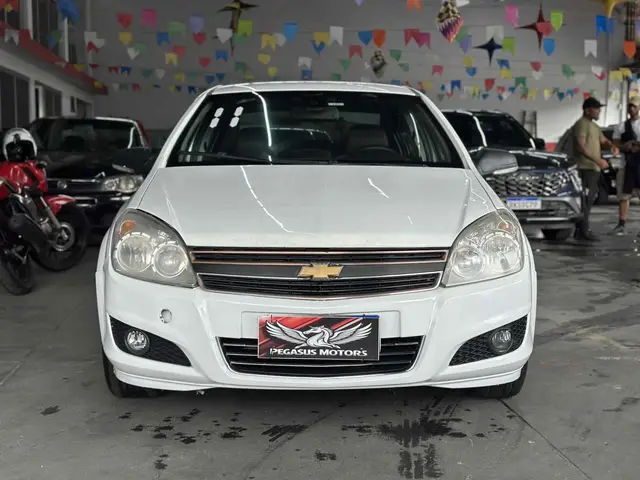 Carro Chevrolet Vectra GT 2011 2.0 8V (Flex)