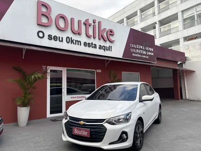 Carro Chevrolet Onix Plus 2024 LT 1.0