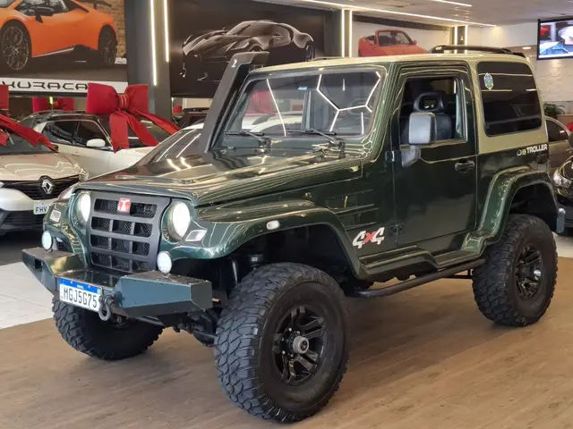 Carro Troller T4 2010 4x4 3.0 TB Int. Cap. Rígida Diesel