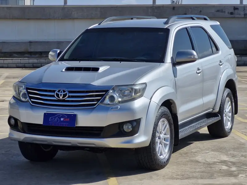 Toyota Hilux SW4 SRV 3.0 4X4 (7 Lugares)