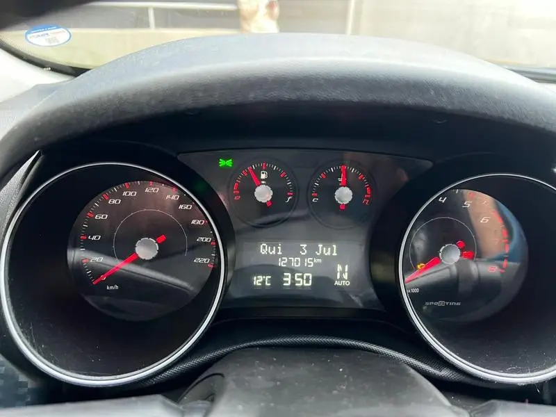 Fiat Punto Attractive 1.4 (Flex)