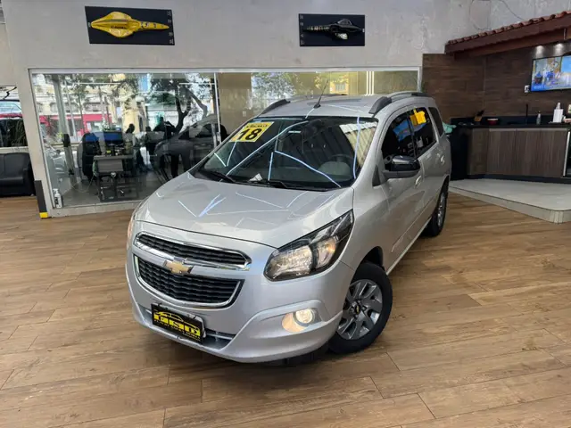 Carro Chevrolet Spin 2018 Advantage 5S 1.8 (Flex) (Aut)