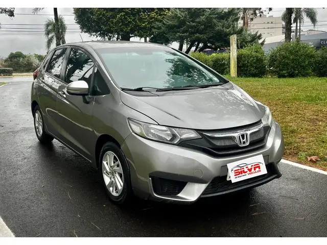 Carro Honda Fit 2015 1.5 16v LX CVT (Flex)