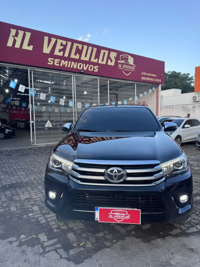 Carro Toyota Hilux Cabine Dupla Hilux 2.8 TDI SRX CD 4x4 (Aut)