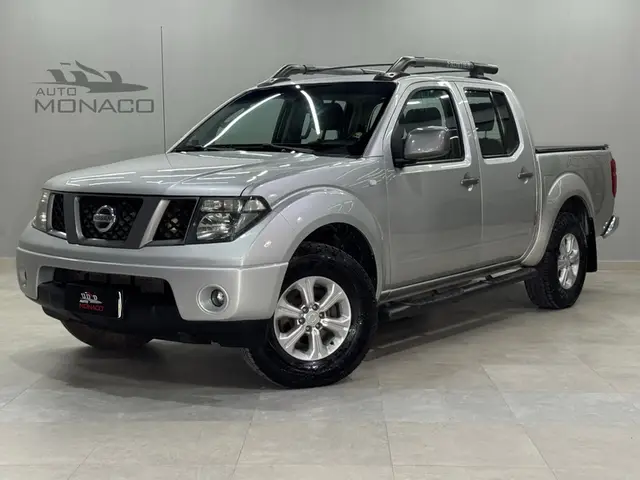 Carro Nissan Frontier 2012 LE Attack 2.5 4X4 (Cab.Dupla) (aut)