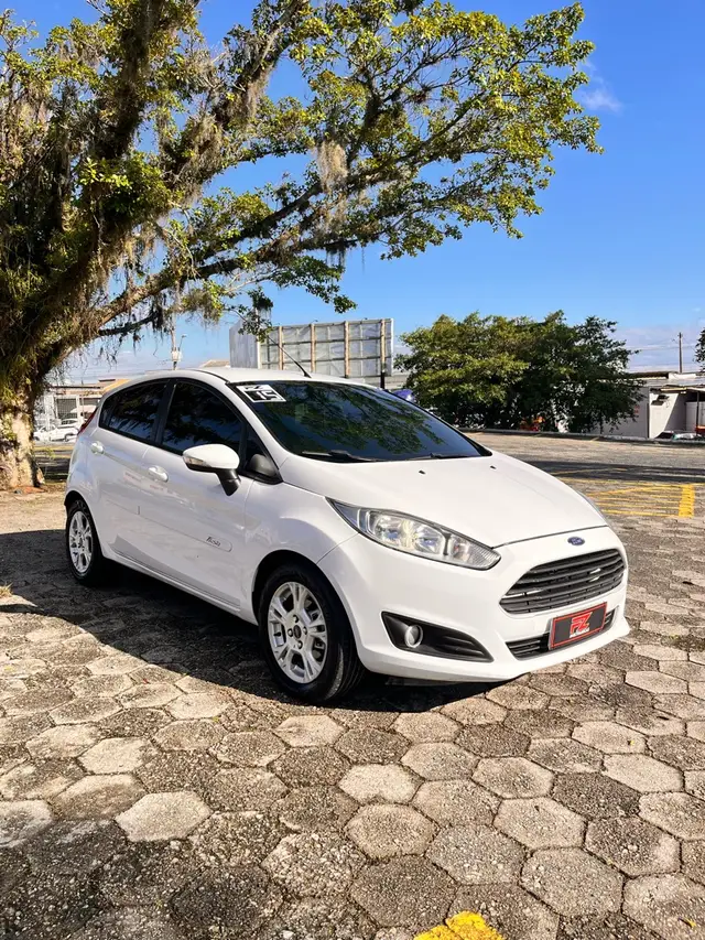 Carro Ford New Fiesta Hatch 2015 New Fiesta S 1.5 16V