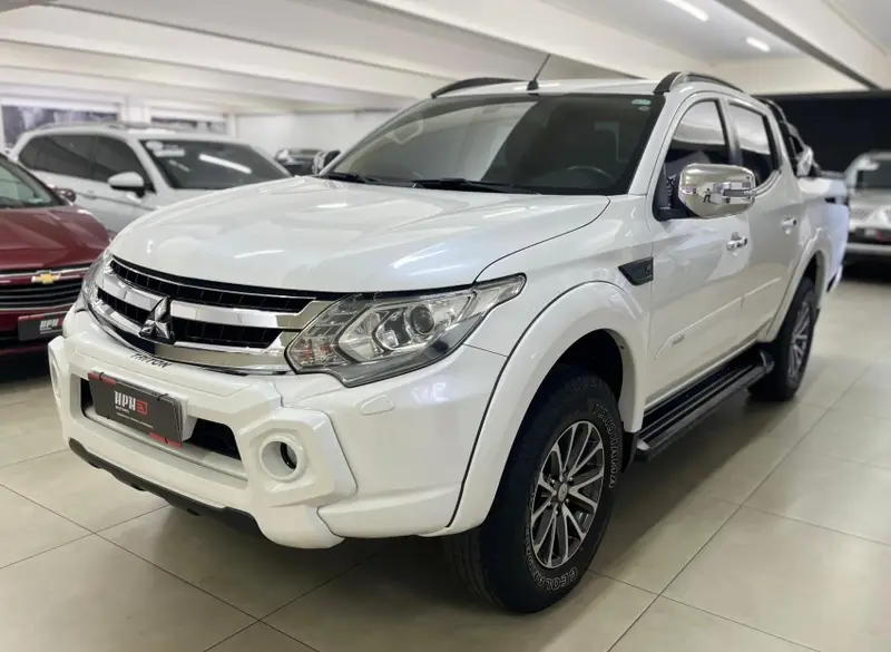 Mitsubishi L200 Triton Sport SPORT HPE-S 2.4 CD DIES. AUT