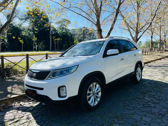 Carro Kia Sorento 2015 2.4 16V 4x2 (Aut)