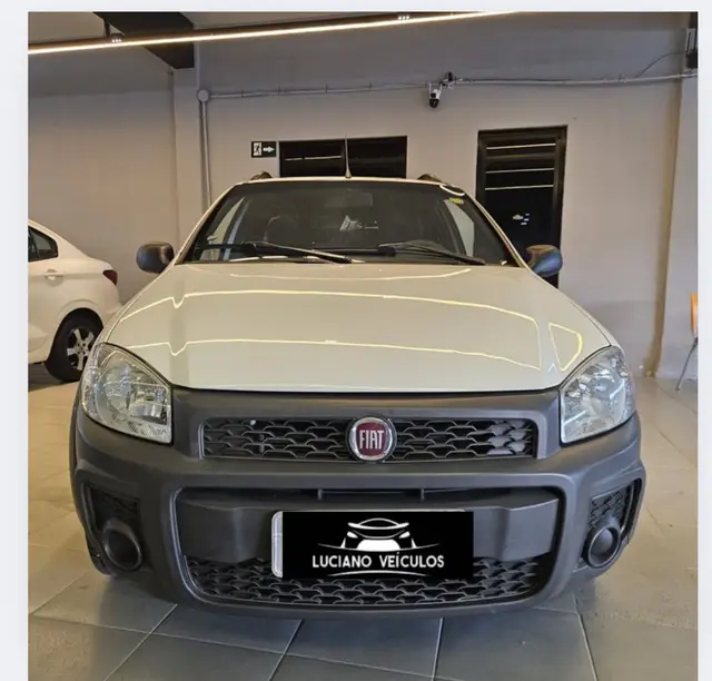 Carro Fiat Strada 2018 Hard Working 1.4 (Flex) (Cabine Dupla)
