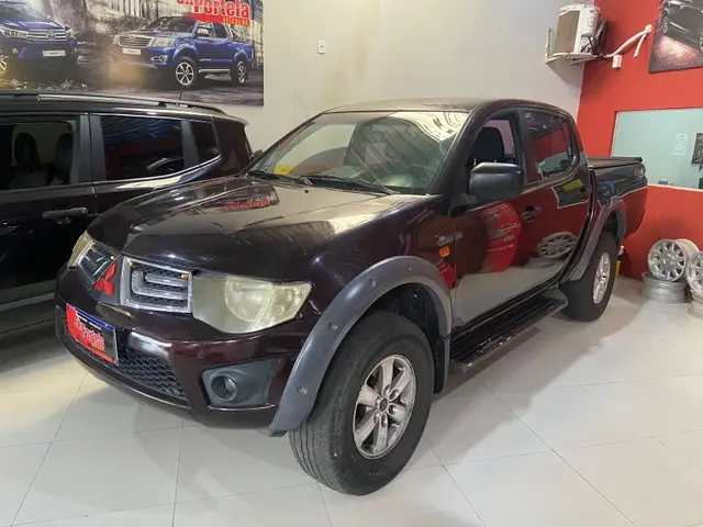 Carro Mitsubishi L200 Triton 2013 3.2 DI-D 4x4