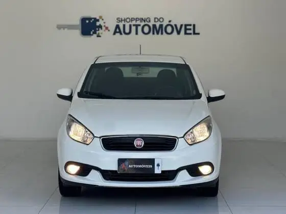 Carro Fiat Grand Siena 2016 Evo Attractive 1.4 8V (Flex)