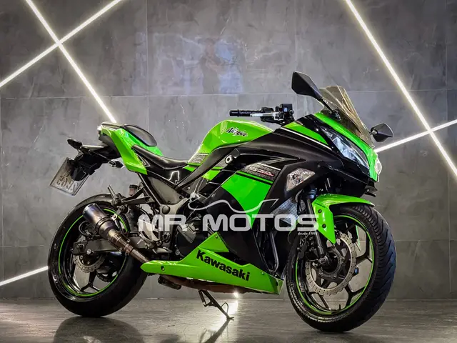Moto Kawasaki Ninja 2013 300