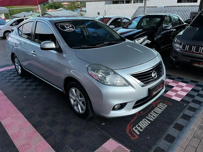 Nissan 1.6 16V SL (Flex)