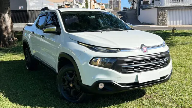 Carro Fiat Toro 2017 Freedom 1.8 AT6 4x2 (Flex)