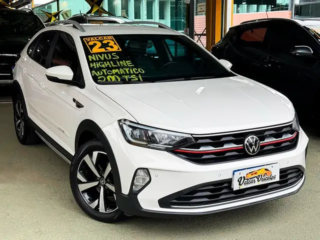 Carro Volkswagen Nivus 2023 Highline 200 TSI