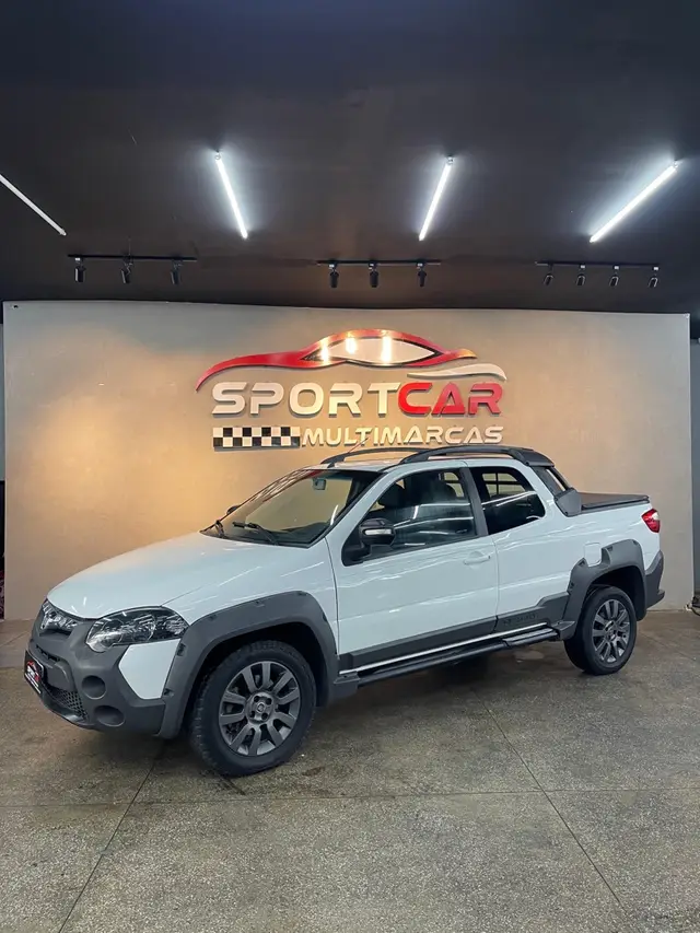 Carro Fiat Strada 2020 Adventure 1.8 16V (Flex) (Cabine Dupla)