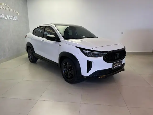 Carro Fiat Fastback 2023 Turbo 270 Limited Edition