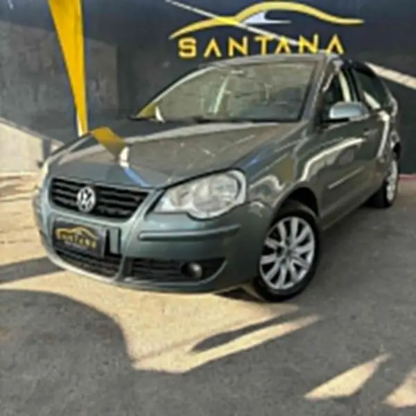Volkswagen Polo Sedan 1.6 8V (Flex)
