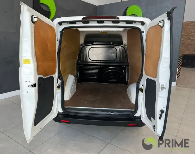 Carro Peugeot Partner Rapid 2023 Business Pack