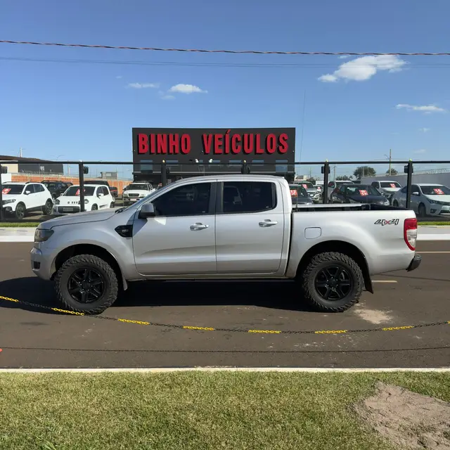 Carro Ford Ranger Cabine Dupla 2019 Ranger 2.2 TD XLS CD 4x4 (Aut)